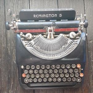 Remington Rand Vintage Black Typewriter